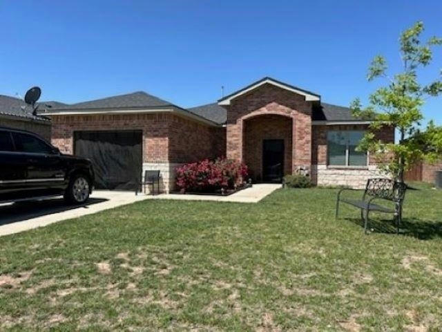 1102 CROSSPOINT ST, HEREFORD, TX 79045, photo 1 of 11