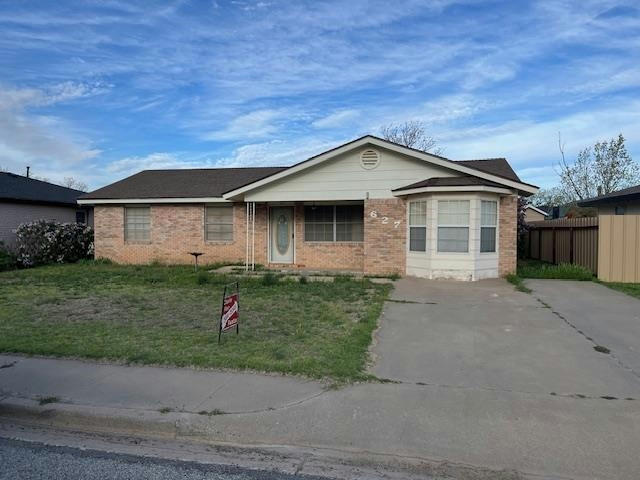 627 STANTON ST, HEREFORD, TX 79045, photo 1 of 11